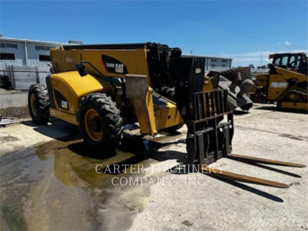 CAT TL1055D Телескопічні навантажувачі
