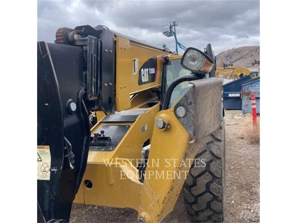CAT TL1055D Телескопічні навантажувачі