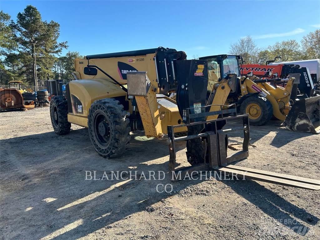 CAT TL1055D Телескопічні навантажувачі