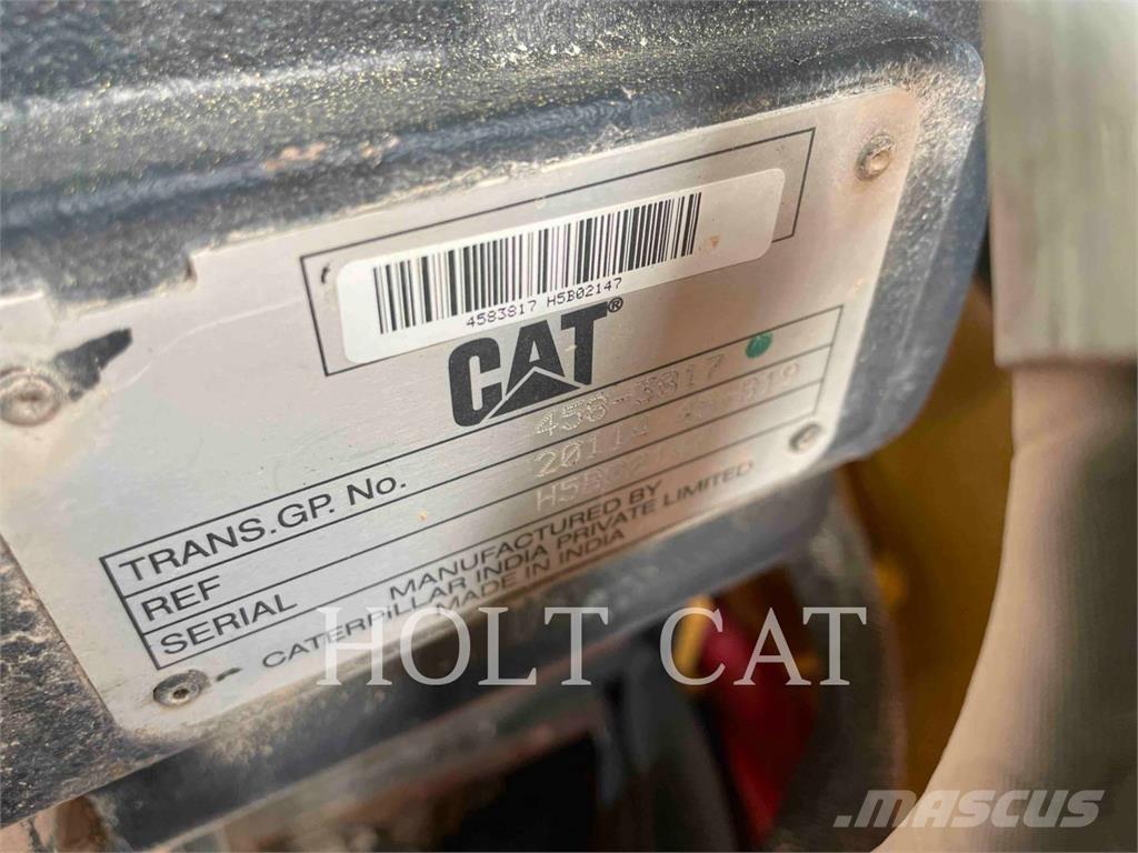 CAT TL1055D Телескопічні навантажувачі