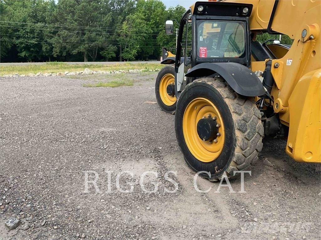 CAT TL1055D Телескопічні навантажувачі