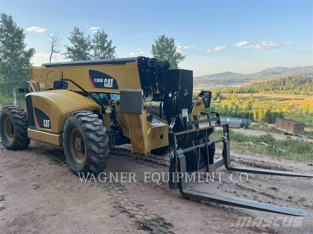 CAT TL1055D Телескопічні навантажувачі