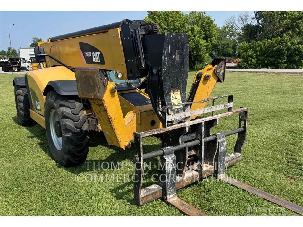 CAT TL1055D Телескопічні навантажувачі