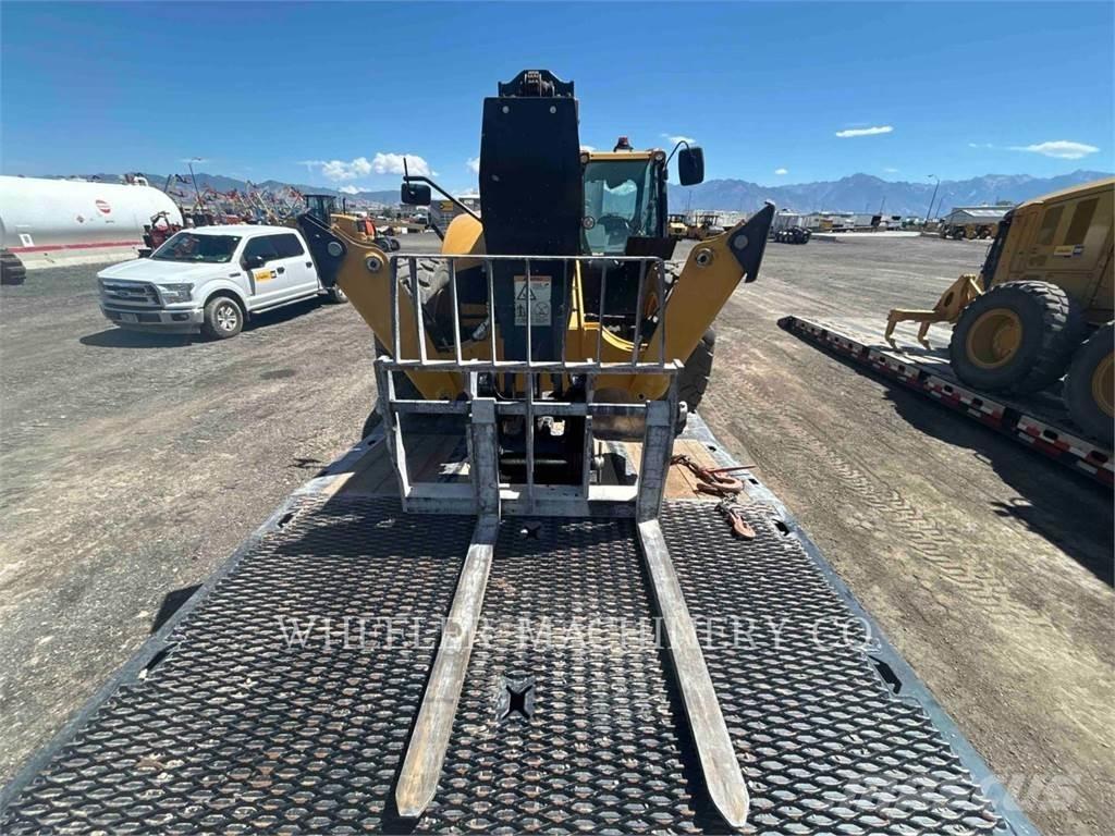 CAT TL1055D CB Телескопічні навантажувачі