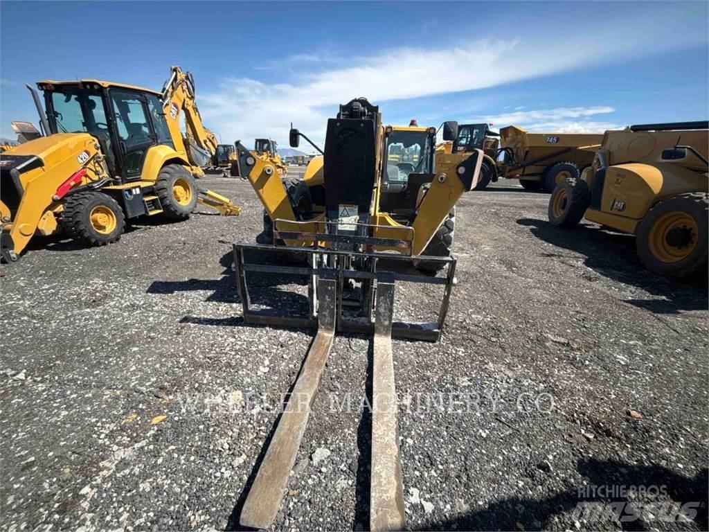 CAT TL1055D CB Телескопічні навантажувачі