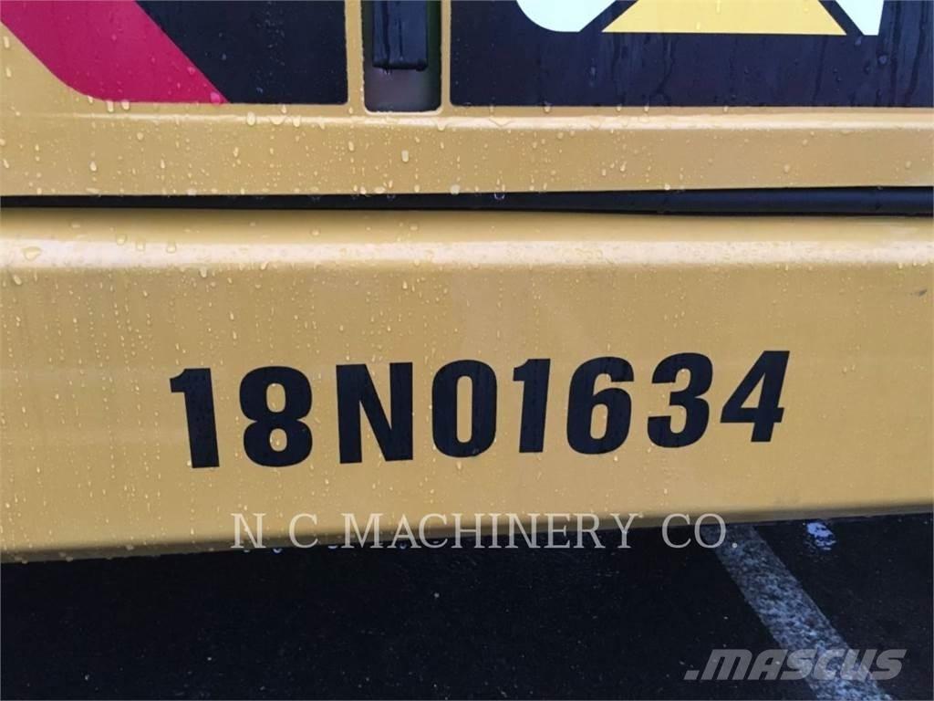 CAT TL1055D CN Телескопічні навантажувачі