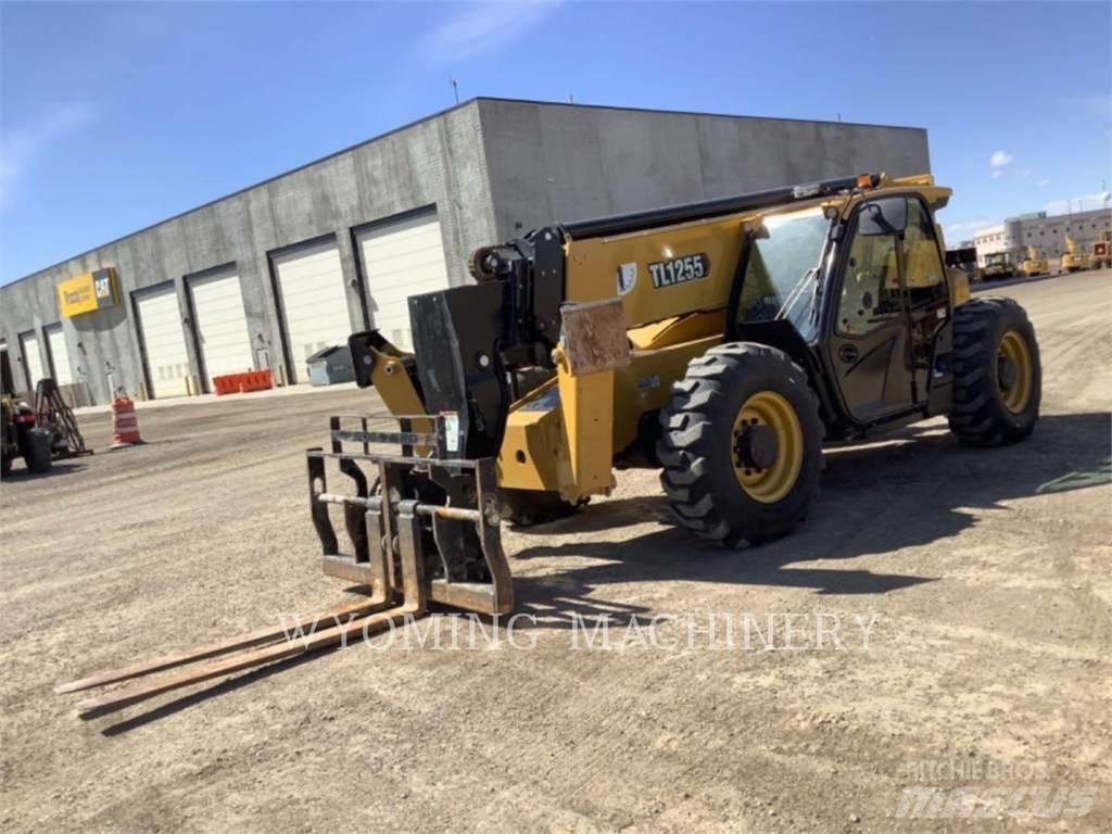 CAT TL1255 Телескопічні навантажувачі