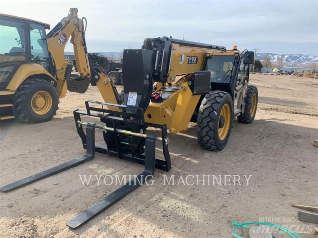 CAT TL1255 Телескопічні навантажувачі
