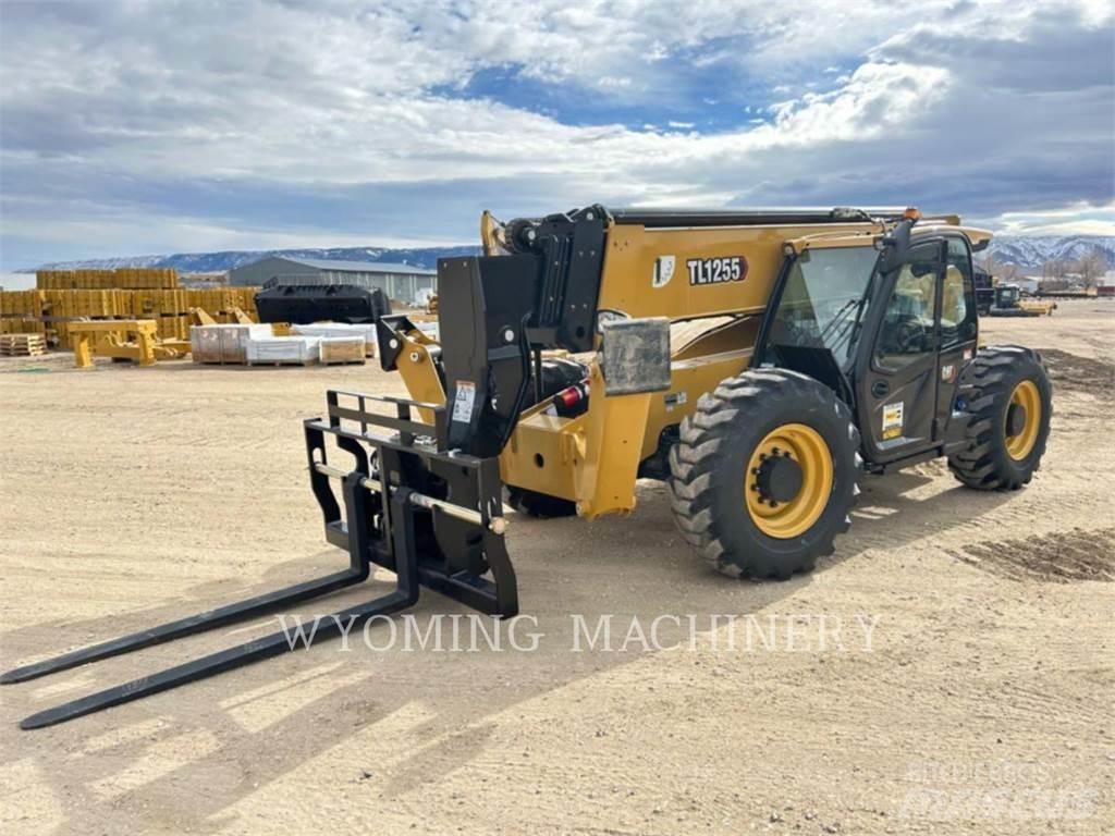 CAT TL1255 Телескопічні навантажувачі