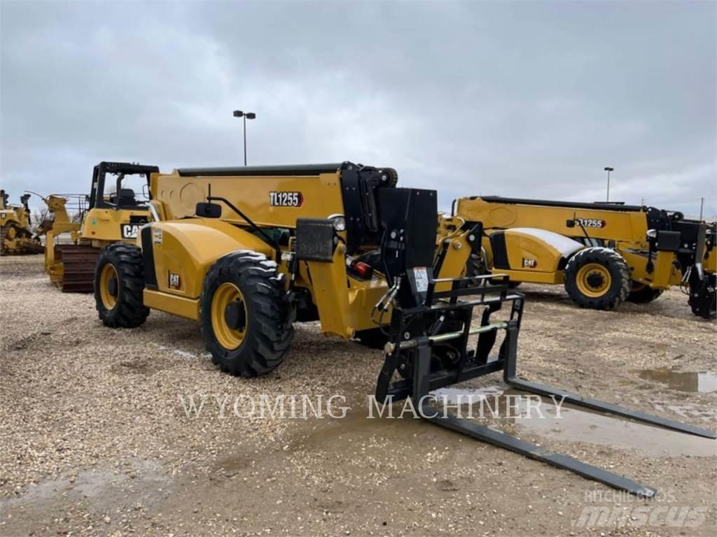 CAT TL1255 Телескопічні навантажувачі
