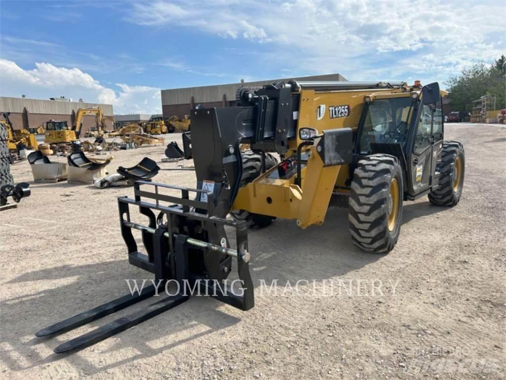 CAT TL1255 Телескопічні навантажувачі