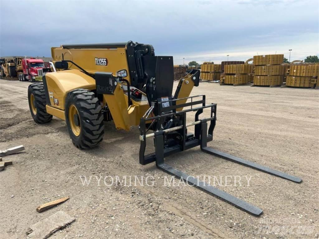 CAT TL1255 Телескопічні навантажувачі