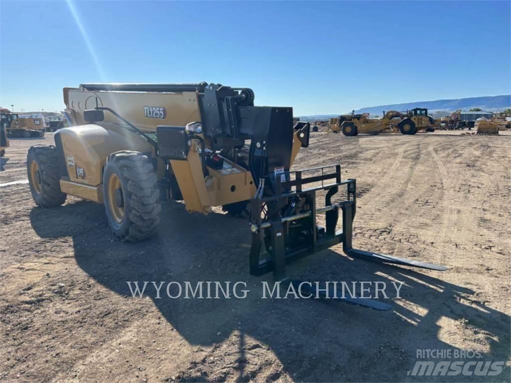 CAT TL1255 Телескопічні навантажувачі