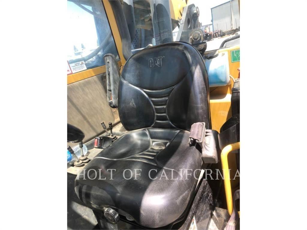CAT TL1255 Телескопічні навантажувачі
