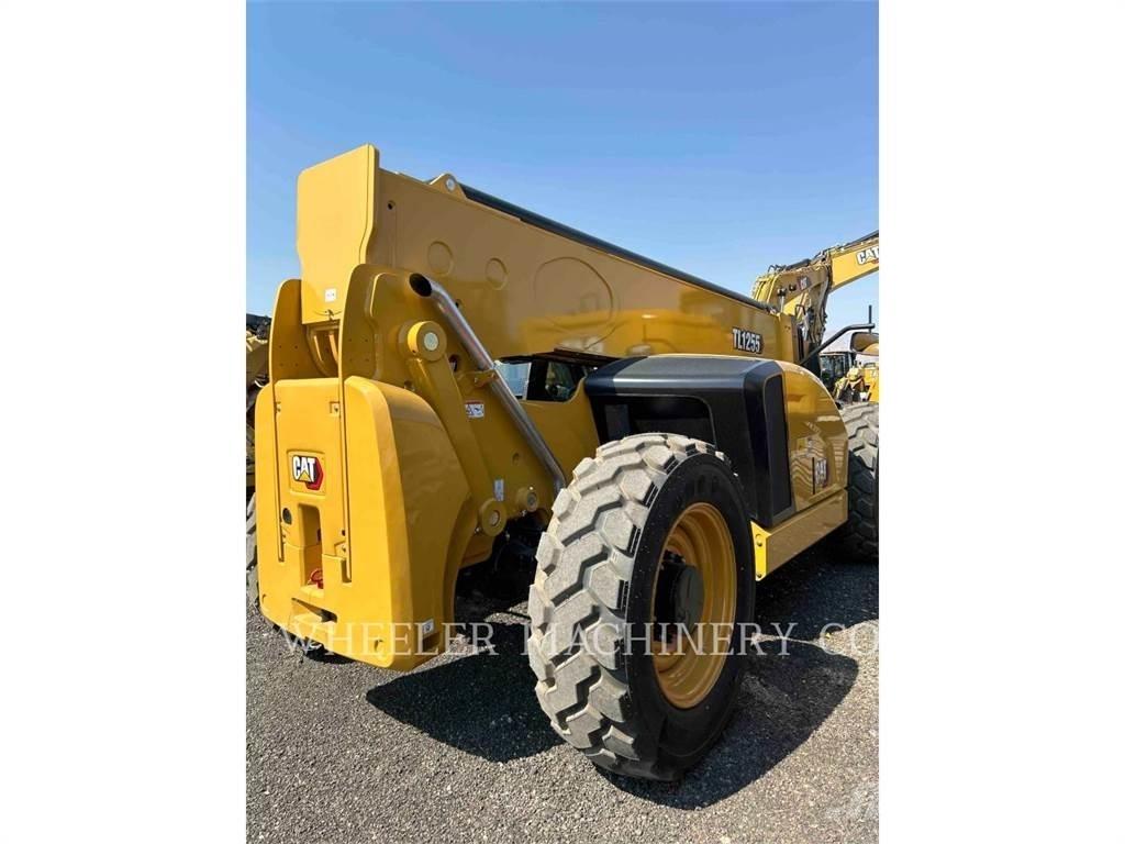CAT TL1255-05 Телескопічні навантажувачі