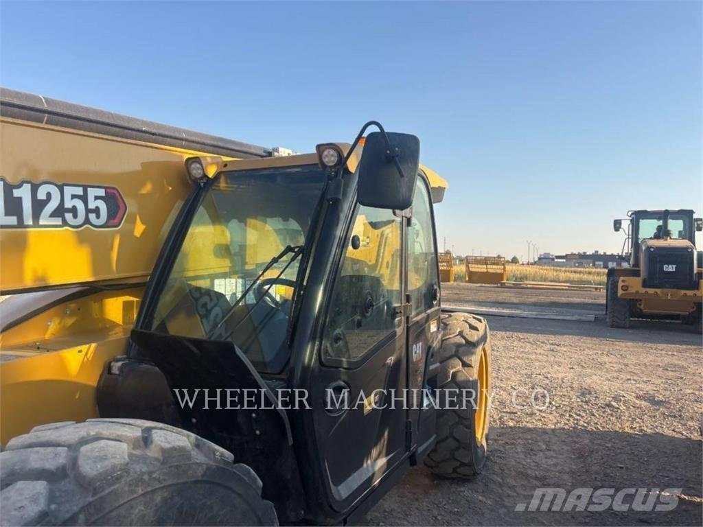 CAT TL1255-05 Телескопічні навантажувачі