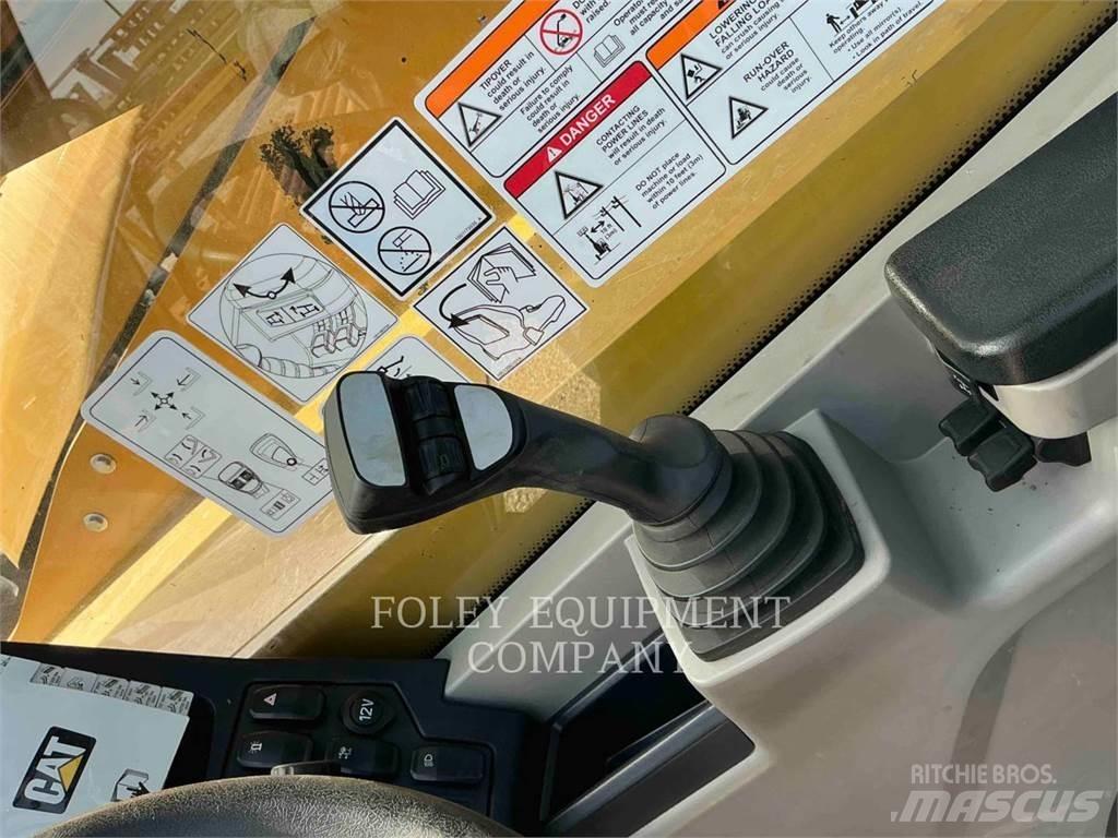 CAT TL1255-05C Телескопічні навантажувачі