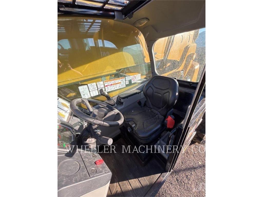 CAT TL1255 CAN Телескопічні навантажувачі