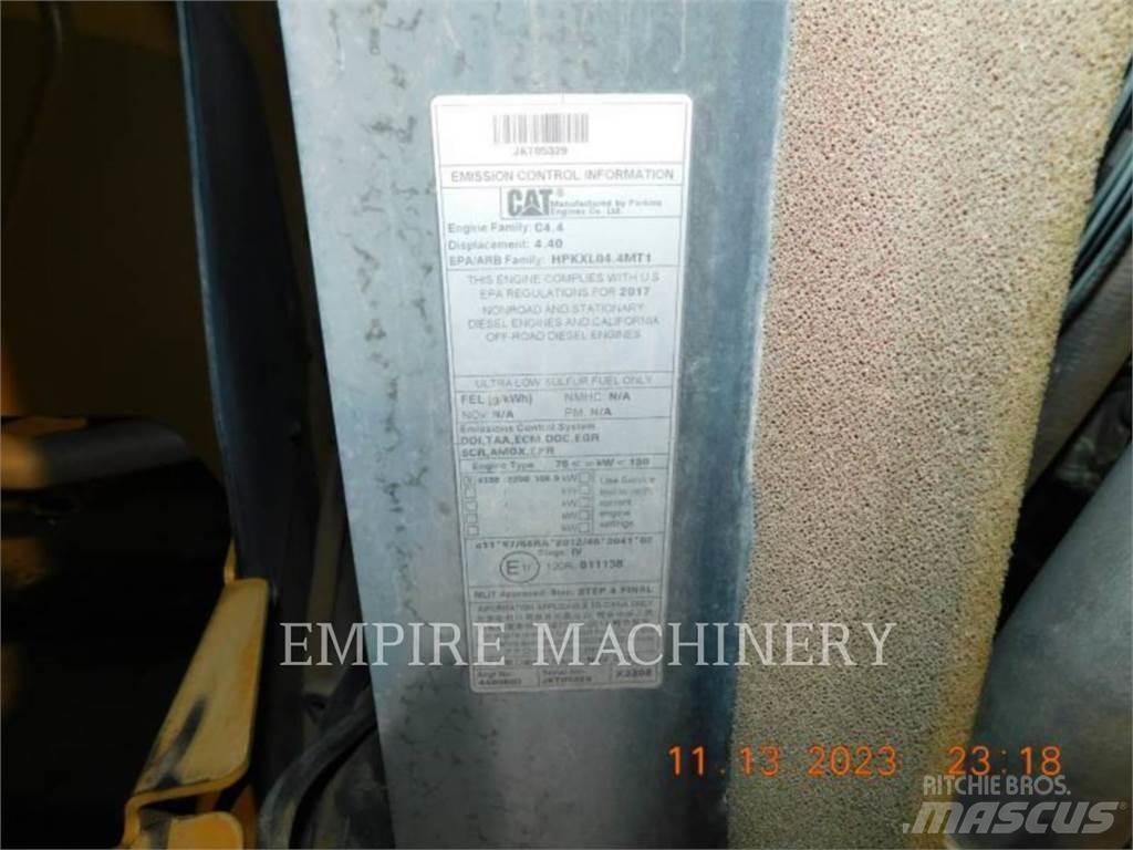 CAT TL1255D Телескопічні навантажувачі