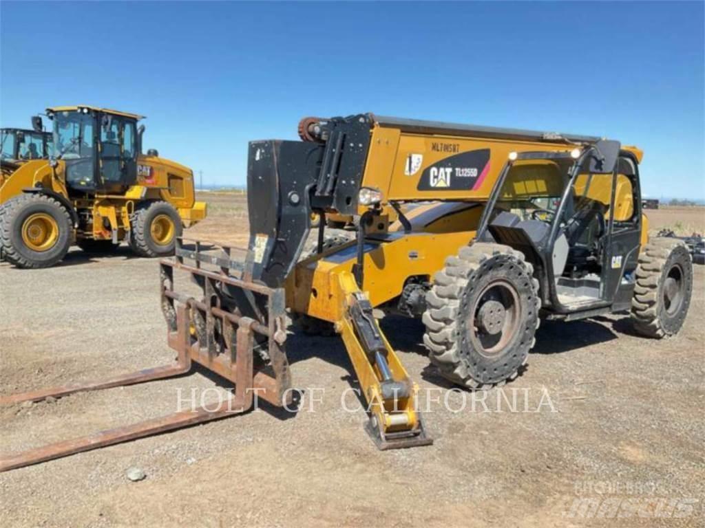 CAT TL1255D Телескопічні навантажувачі