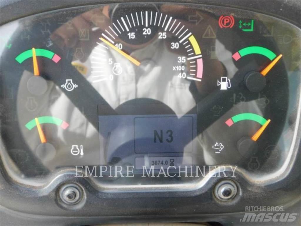 CAT TL1255D Телескопічні навантажувачі