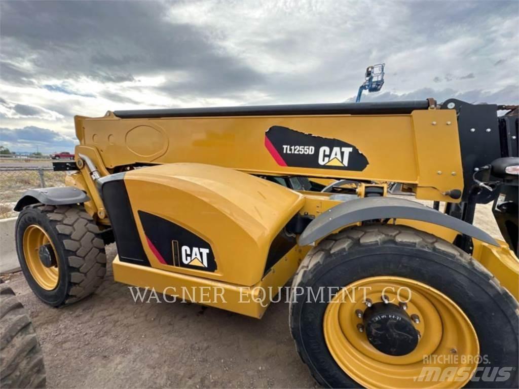 CAT TL1255D Телескопічні навантажувачі