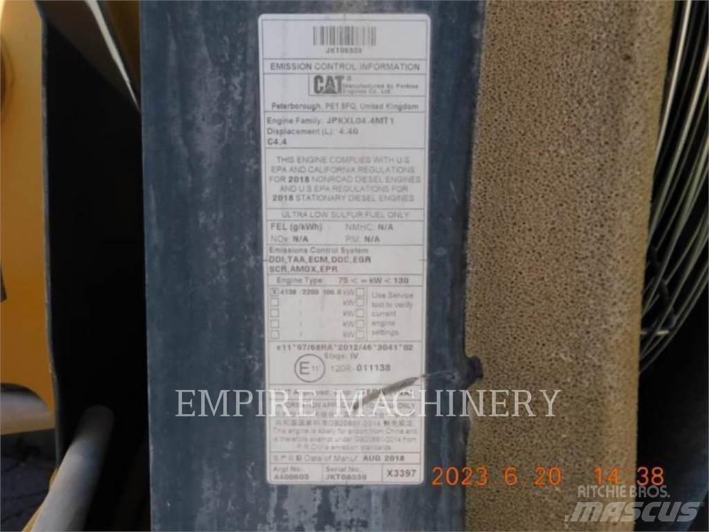 CAT TL1255D Телескопічні навантажувачі