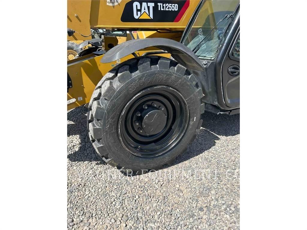 CAT TL1255D Телескопічні навантажувачі