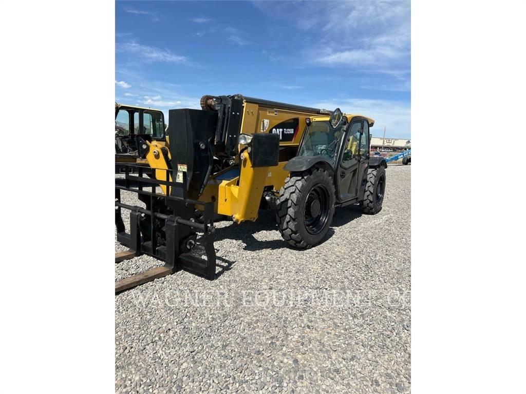 CAT TL1255D Телескопічні навантажувачі