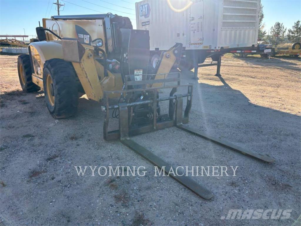 CAT TL1255D Телескопічні навантажувачі