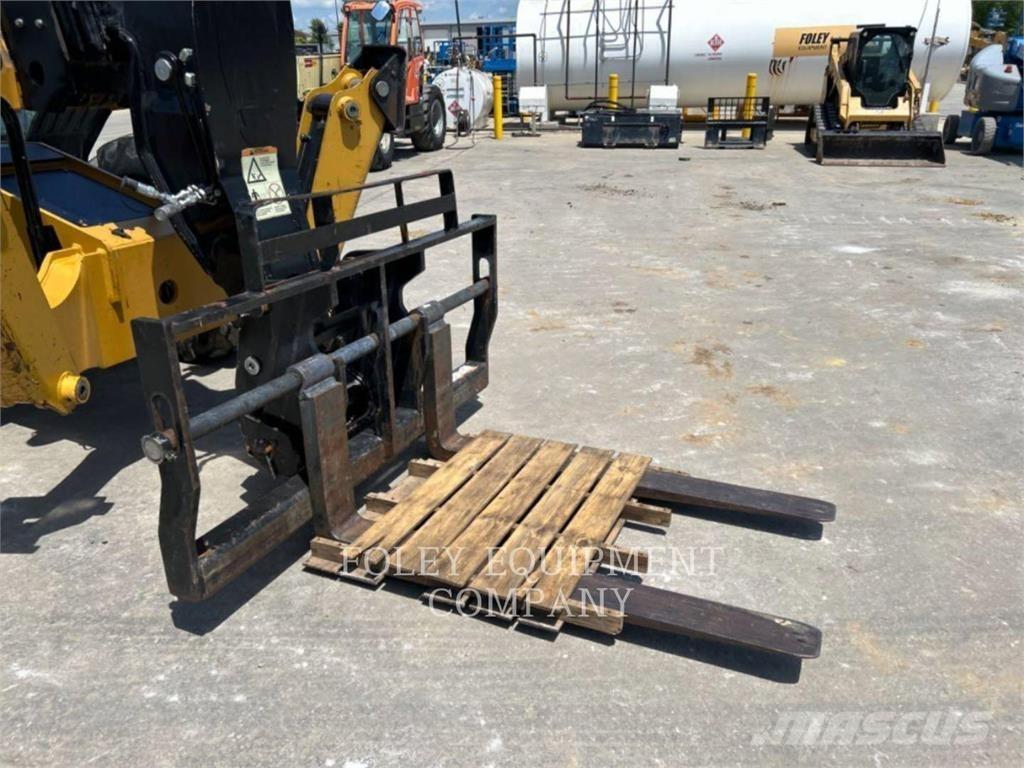 CAT TL1255DC Телескопічні навантажувачі