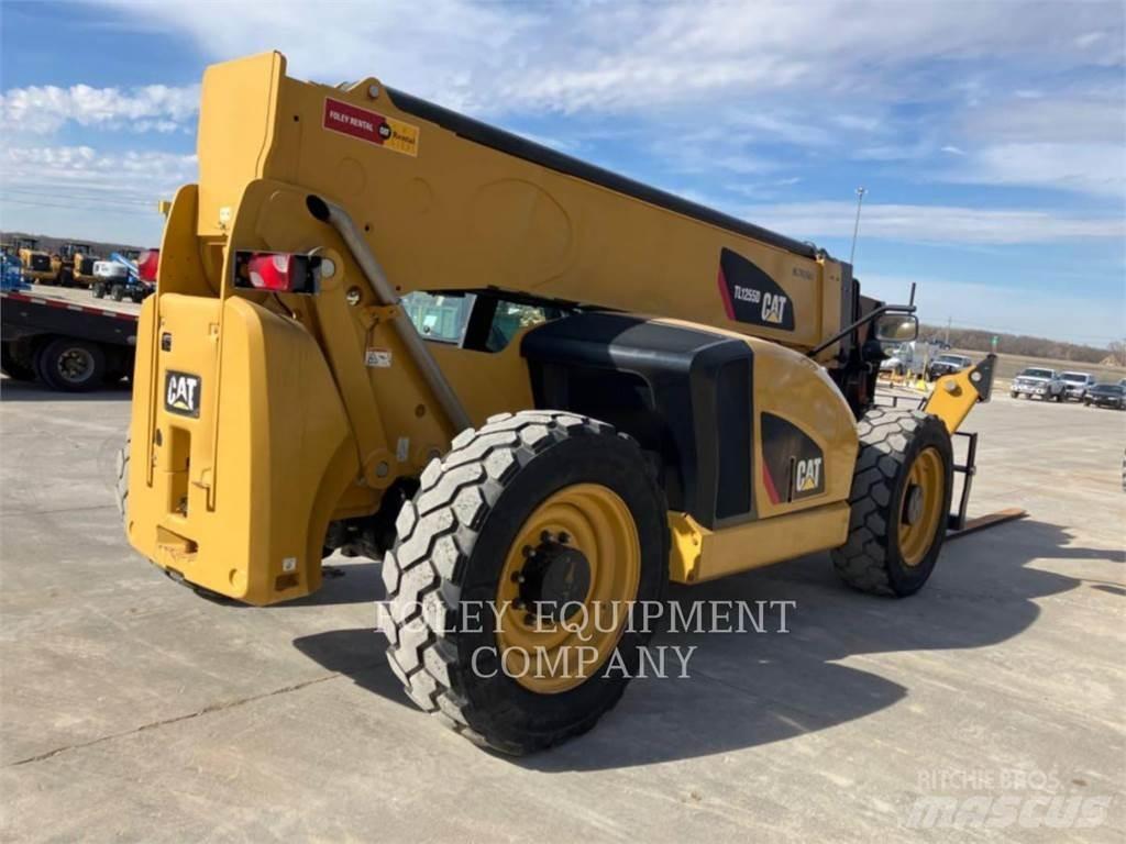 CAT TL1255DC Телескопічні навантажувачі