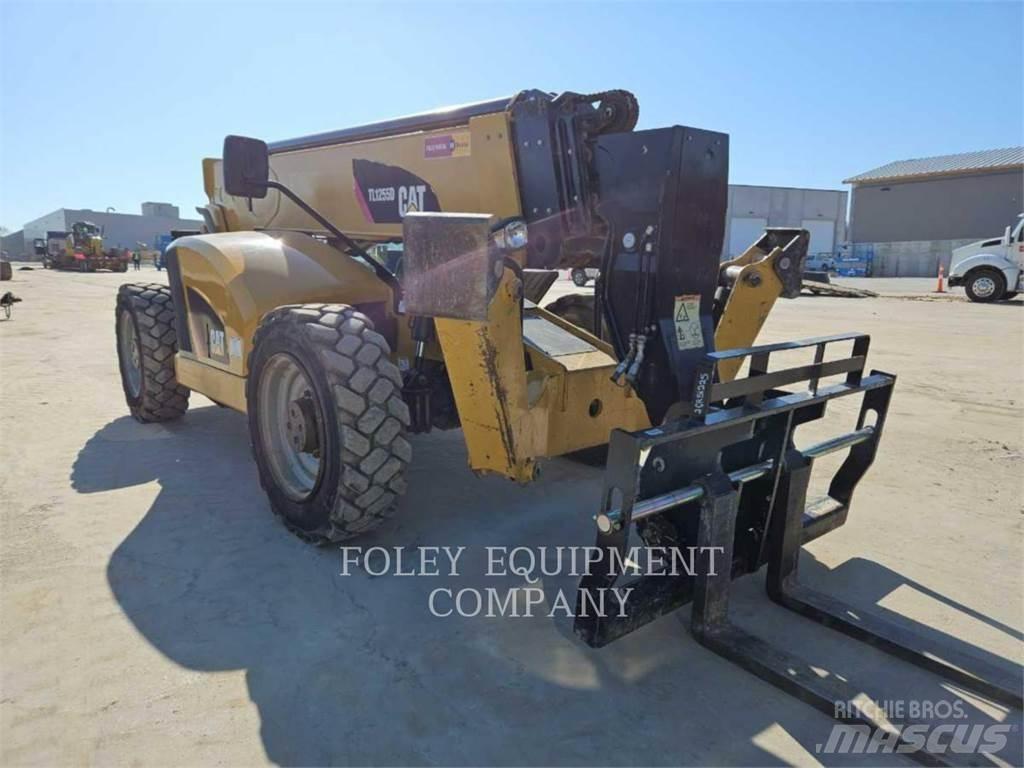 CAT TL1255DO Телескопічні навантажувачі