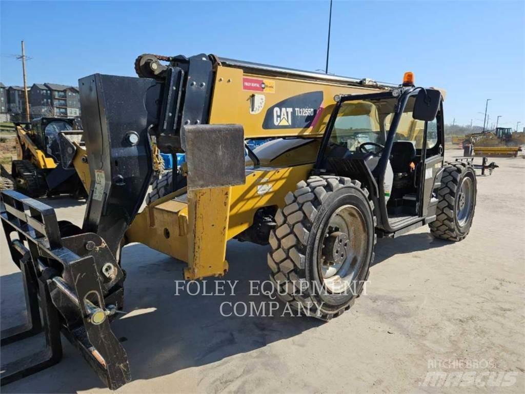 CAT TL1255DO Телескопічні навантажувачі