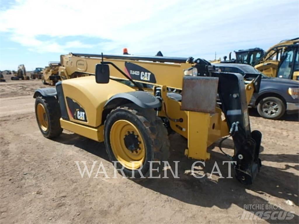 CAT TL642D Телескопічні навантажувачі