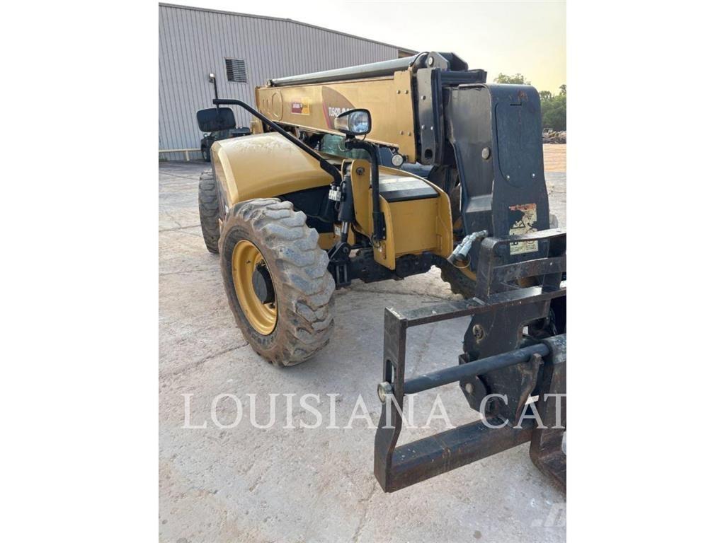 CAT TL642D Телескопічні навантажувачі