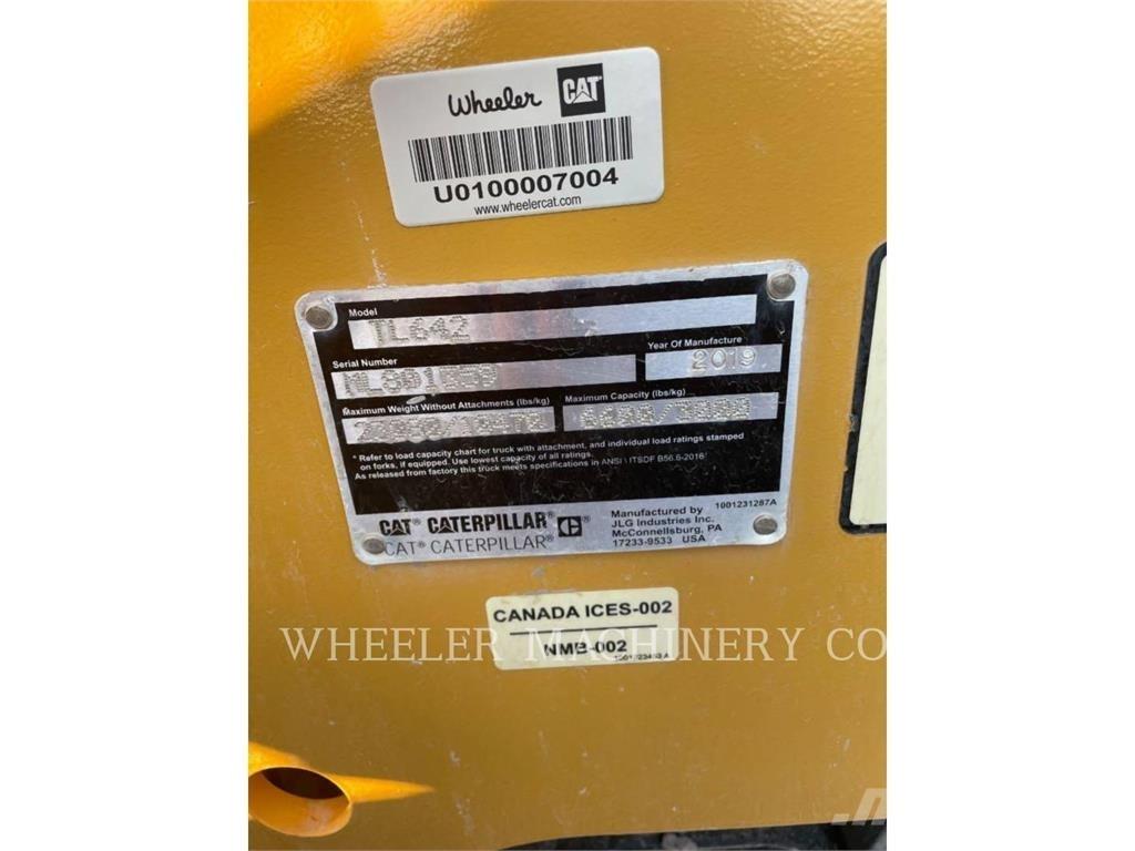 CAT TL642D CB Телескопічні навантажувачі