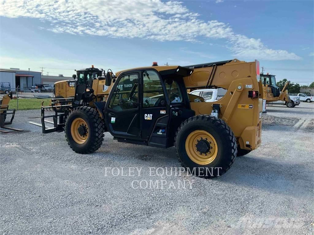 CAT TL642DC Телескопічні навантажувачі