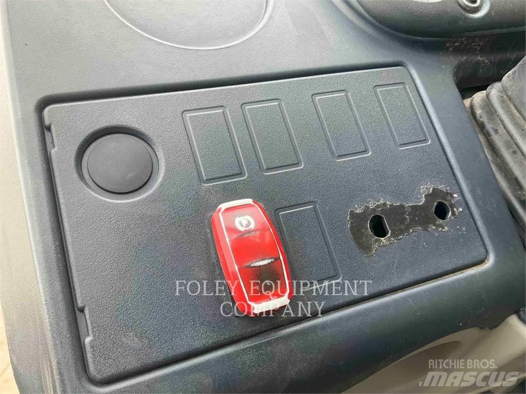 CAT TL642DO Телескопічні навантажувачі