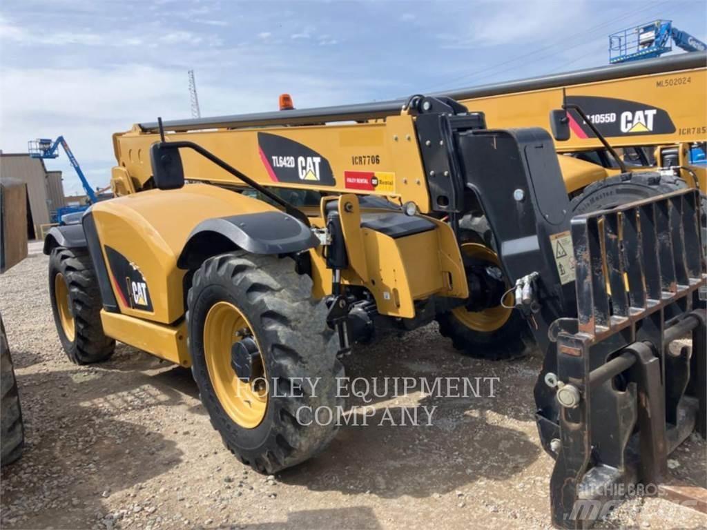 CAT TL642DO Телескопічні навантажувачі