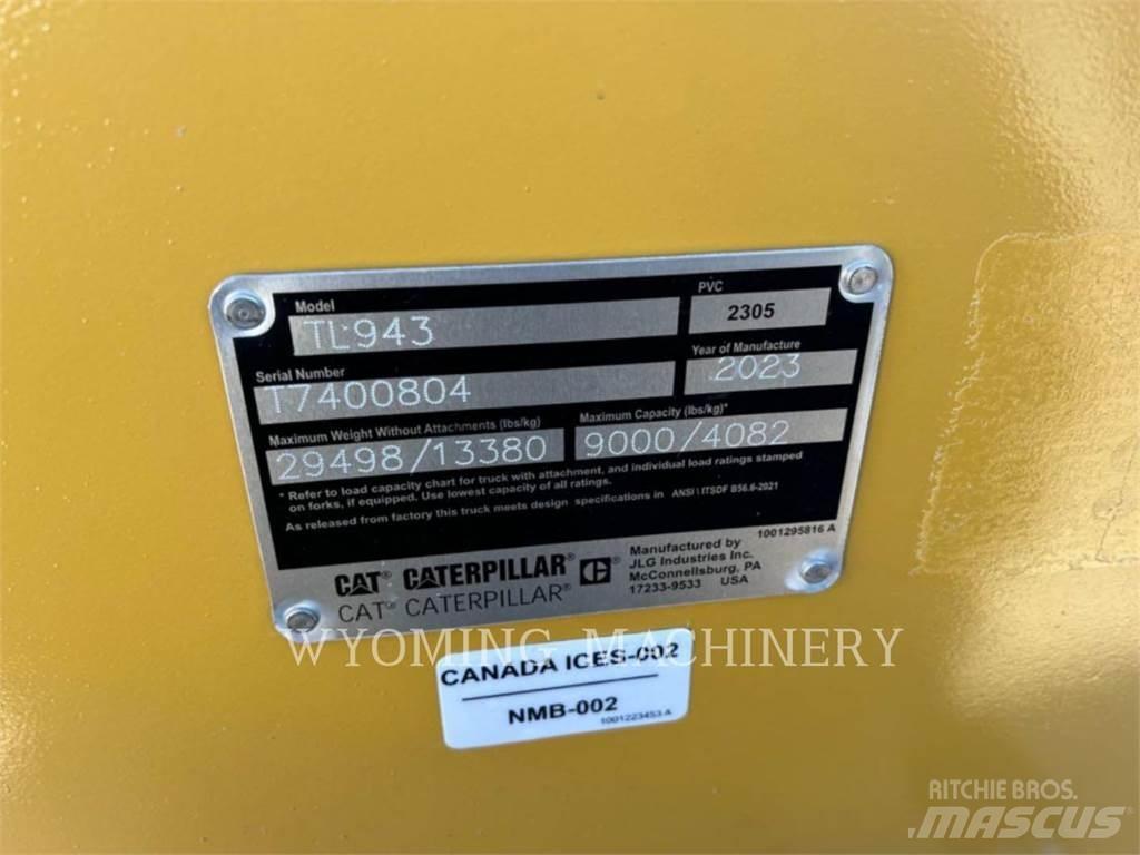 CAT TL943 Телескопічні навантажувачі