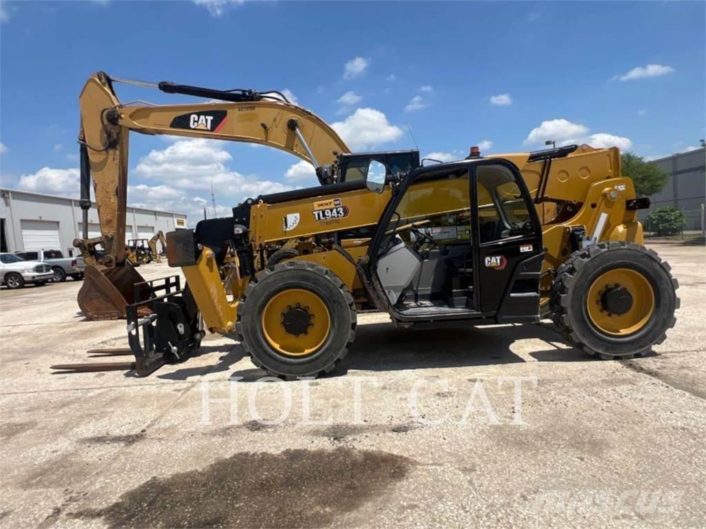 CAT TL943 Фронтальні навантажувачі