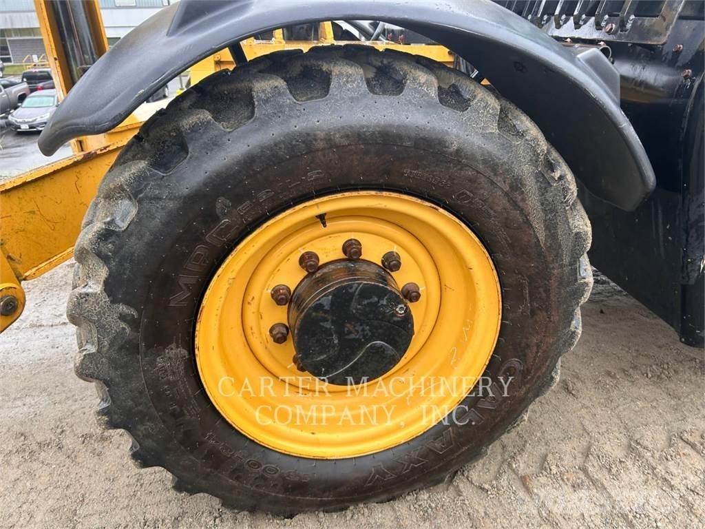 CAT TL943C Телескопічні навантажувачі