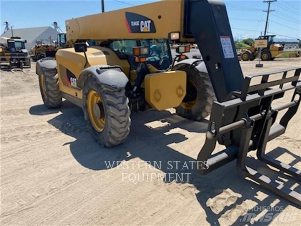 CAT TL943C Телескопічні навантажувачі