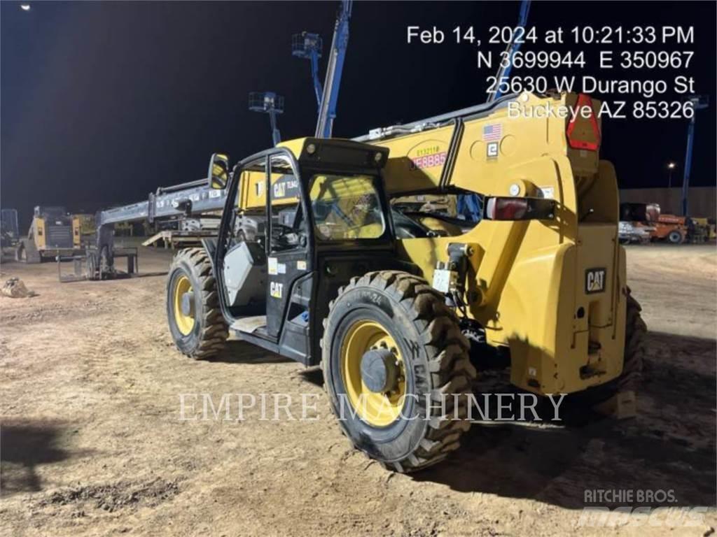 CAT TL943D Телескопічні навантажувачі