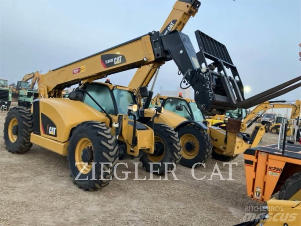 CAT TL943D Телескопічні навантажувачі