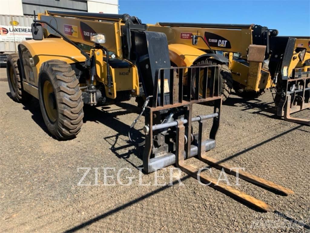 CAT TL943D Телескопічні навантажувачі