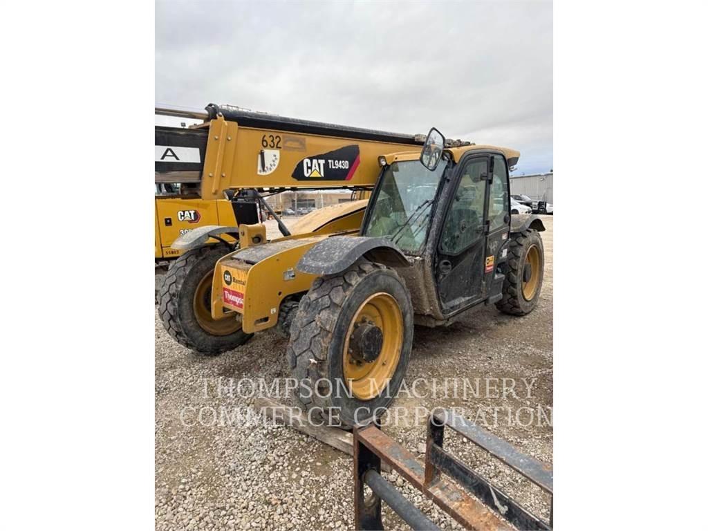 CAT TL943D Телескопічні навантажувачі