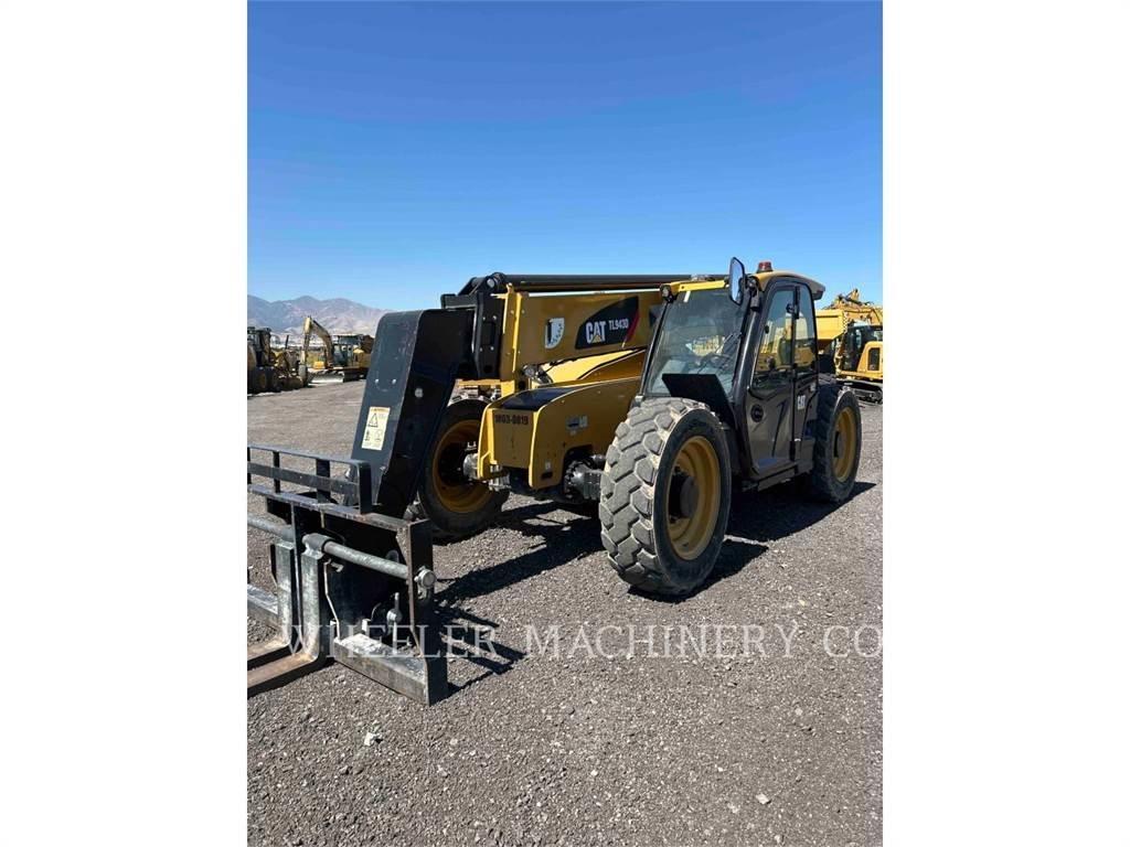 CAT TL943D CB Телескопічні навантажувачі