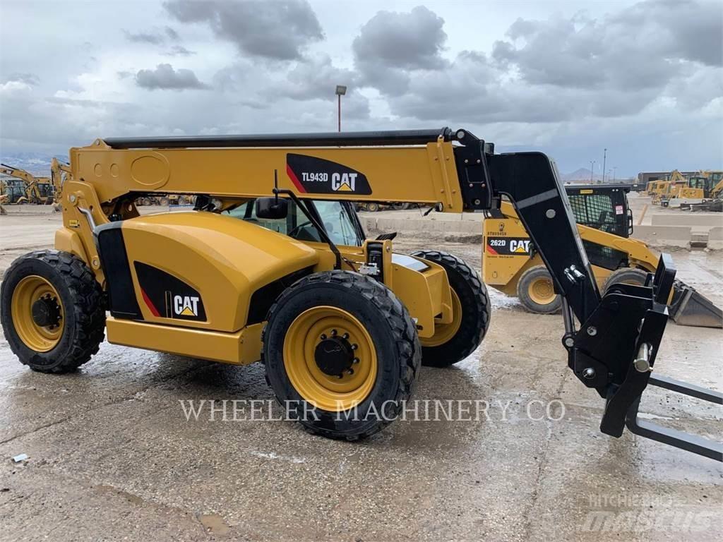 CAT TL943D CB Телескопічні навантажувачі